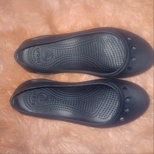Crocs black flats size 5